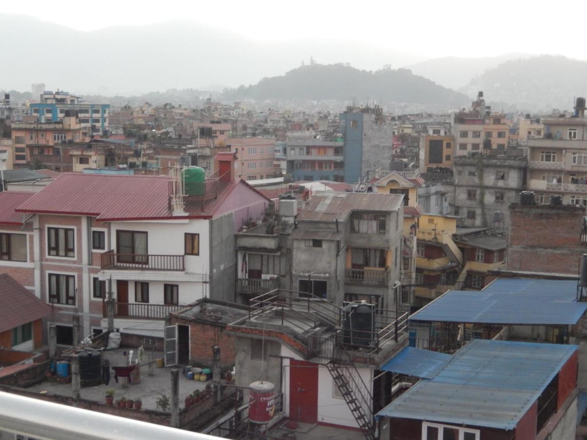 Shine Homestay Famille Francophone - Shine Home And Apartment Kathmandu Buitenkant foto