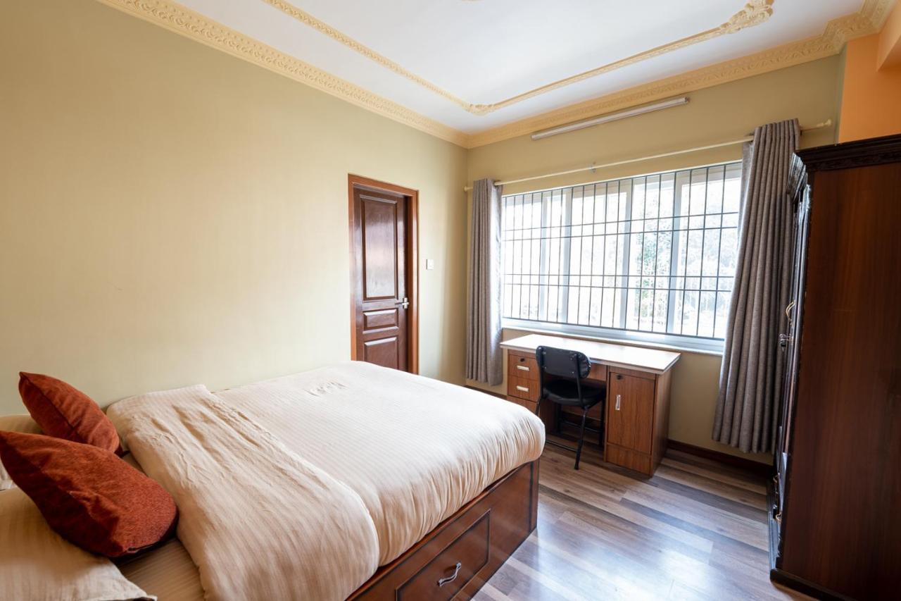Shine Homestay Famille Francophone - Shine Home And Apartment Kathmandu Buitenkant foto