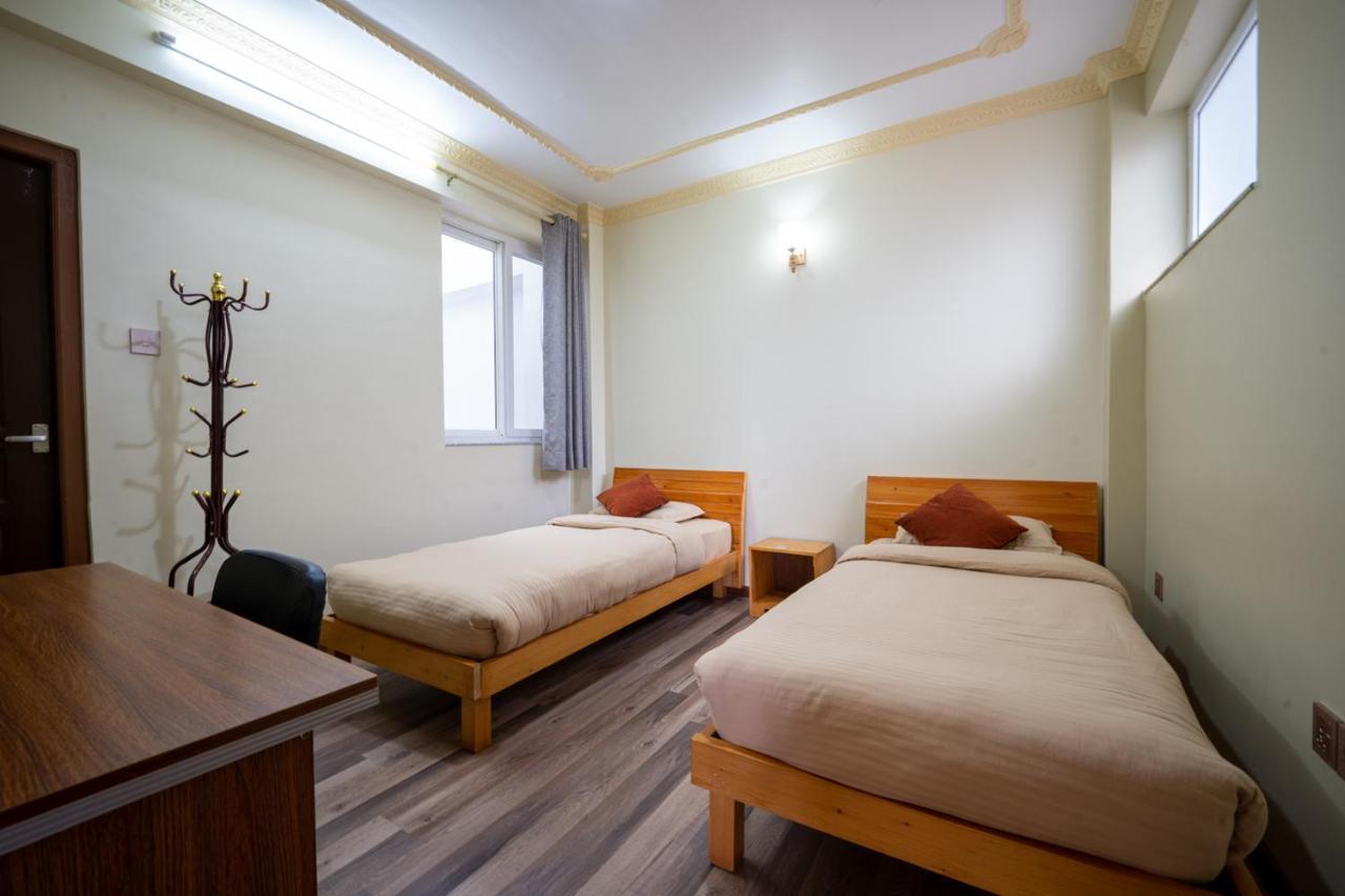 Shine Homestay Famille Francophone - Shine Home And Apartment Kathmandu Buitenkant foto