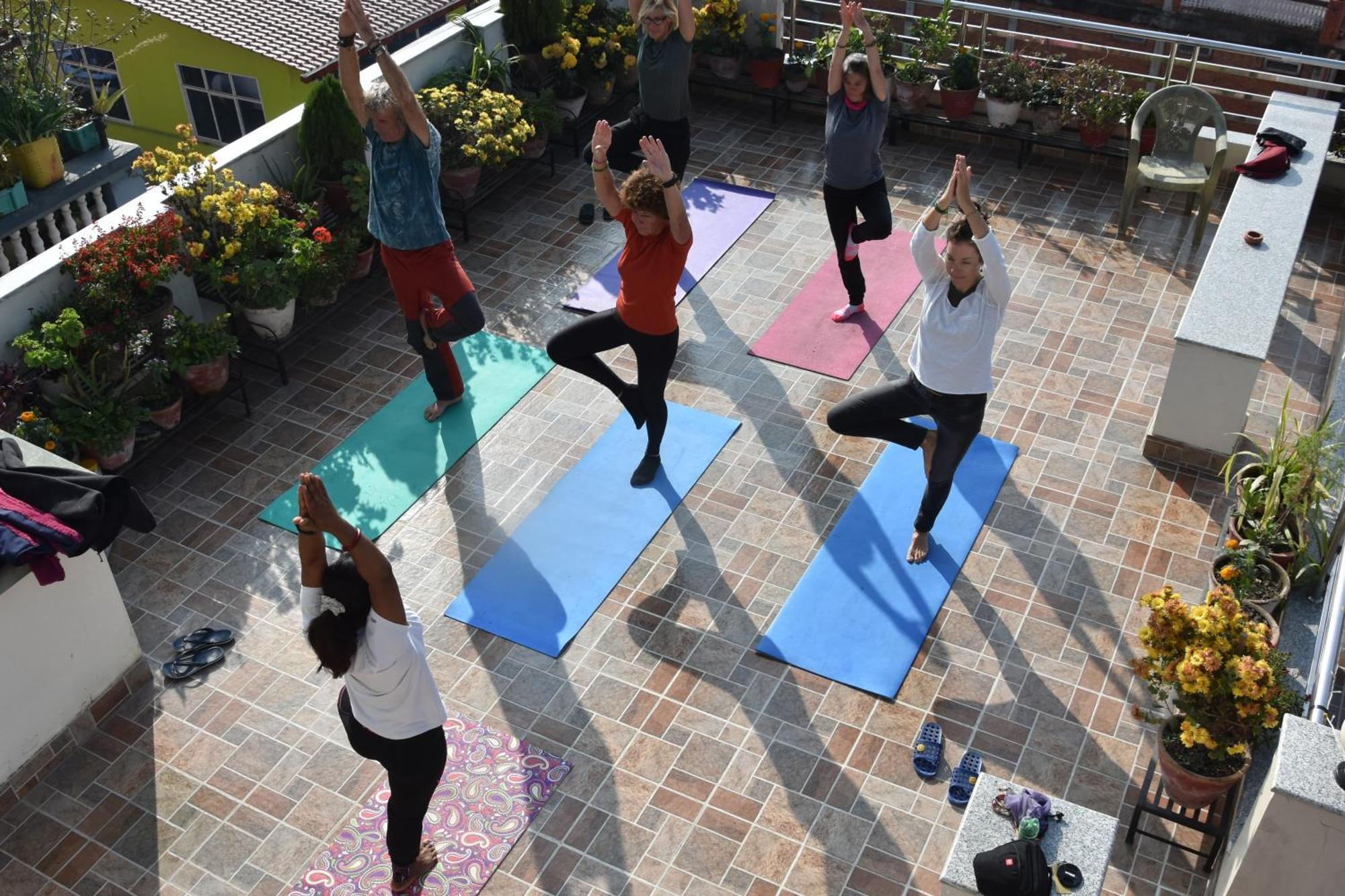 Shine Homestay Famille Francophone - Shine Home And Apartment Kathmandu Buitenkant foto