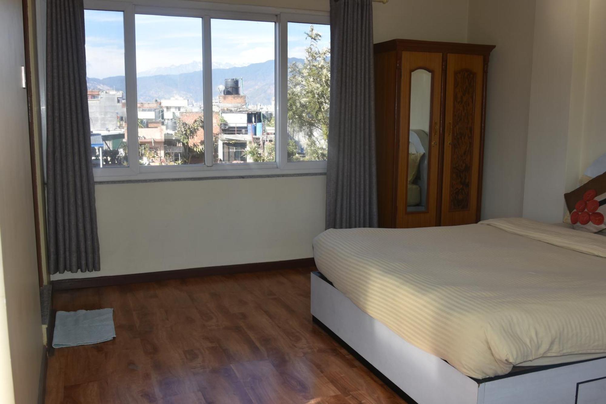 Shine Homestay Famille Francophone - Shine Home And Apartment Kathmandu Buitenkant foto