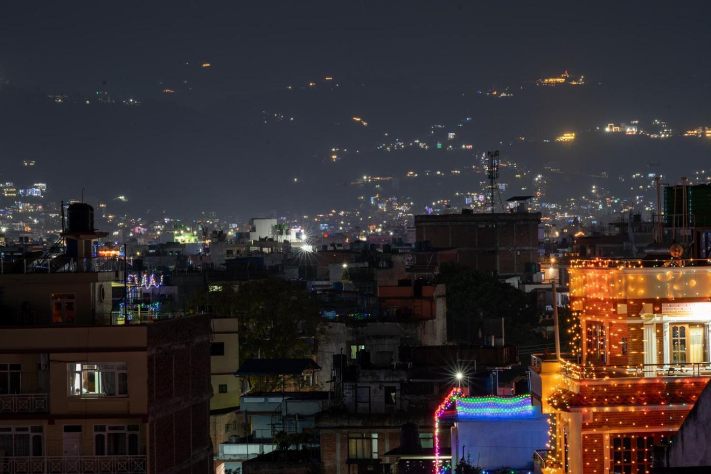 Shine Homestay Famille Francophone - Shine Home And Apartment Kathmandu Buitenkant foto
