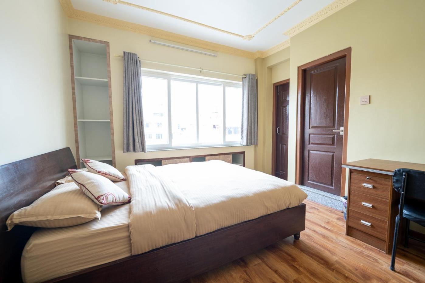 Shine Homestay Famille Francophone - Shine Home And Apartment Kathmandu Buitenkant foto