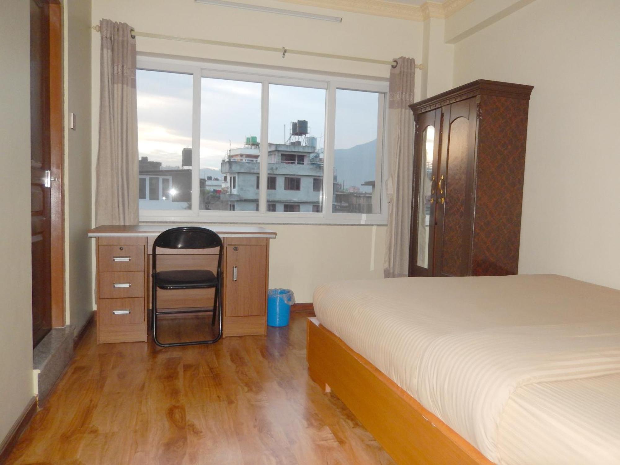 Shine Homestay Famille Francophone - Shine Home And Apartment Kathmandu Buitenkant foto