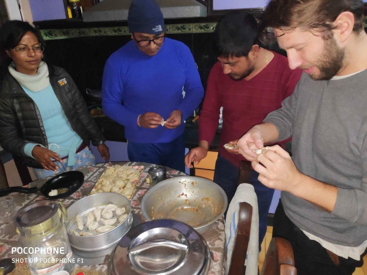 Shine Homestay Famille Francophone - Shine Home And Apartment Kathmandu Buitenkant foto