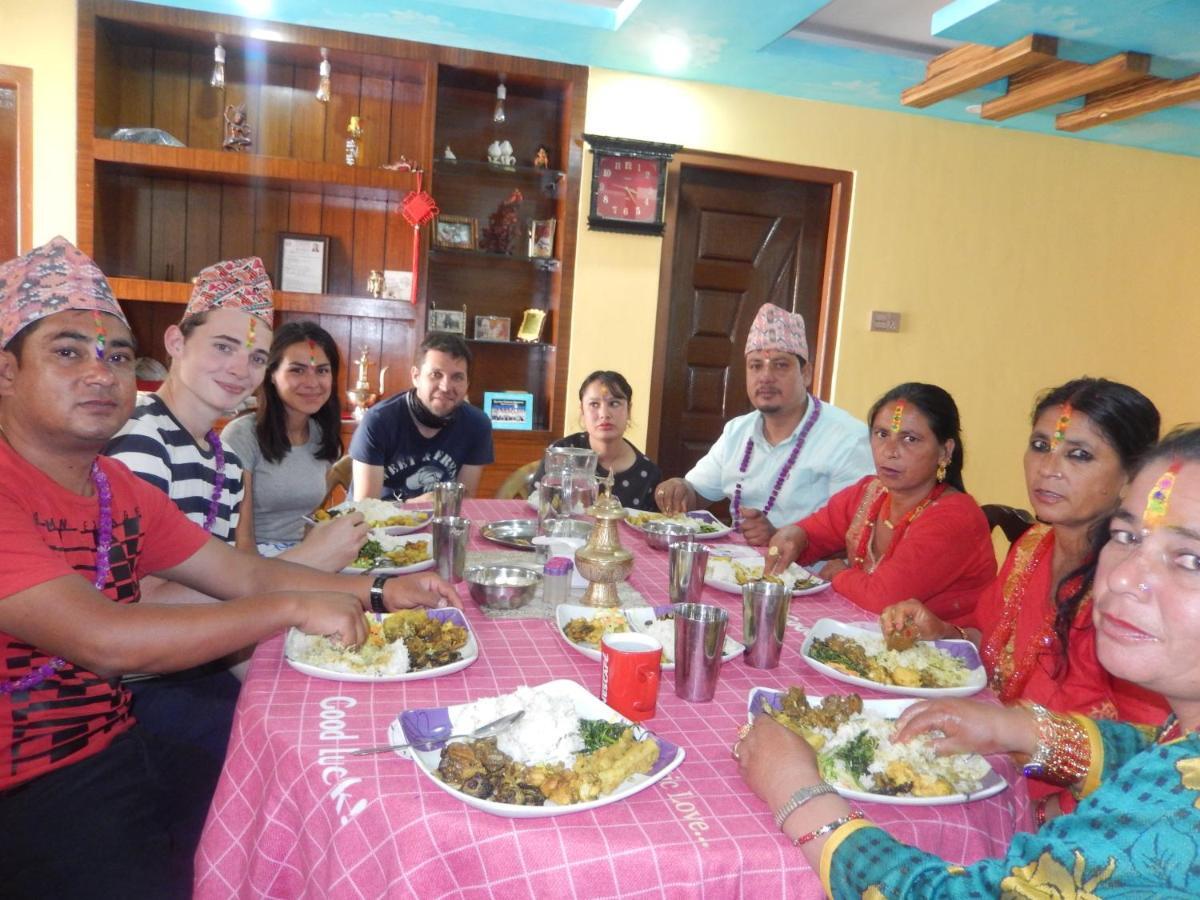 Shine Homestay Famille Francophone - Shine Home And Apartment Kathmandu Buitenkant foto